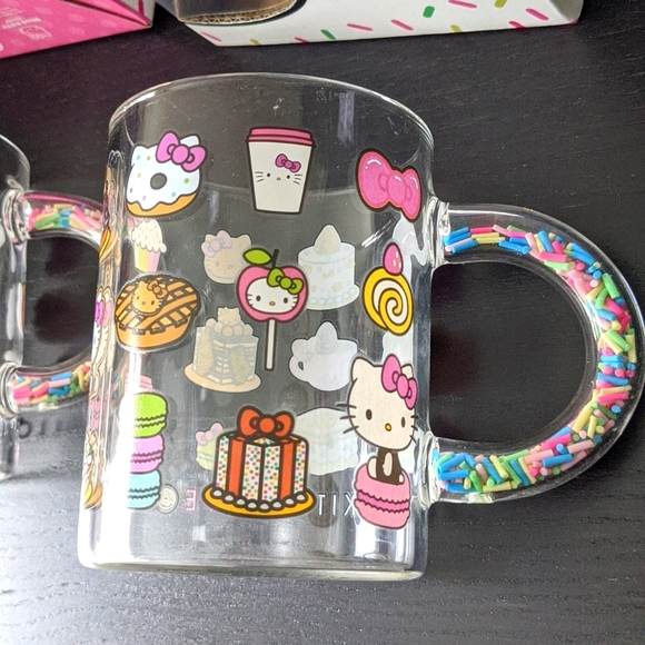 2 Hello Kitty Treats & Sprinkles Glass Mug - Picture 4 of 6